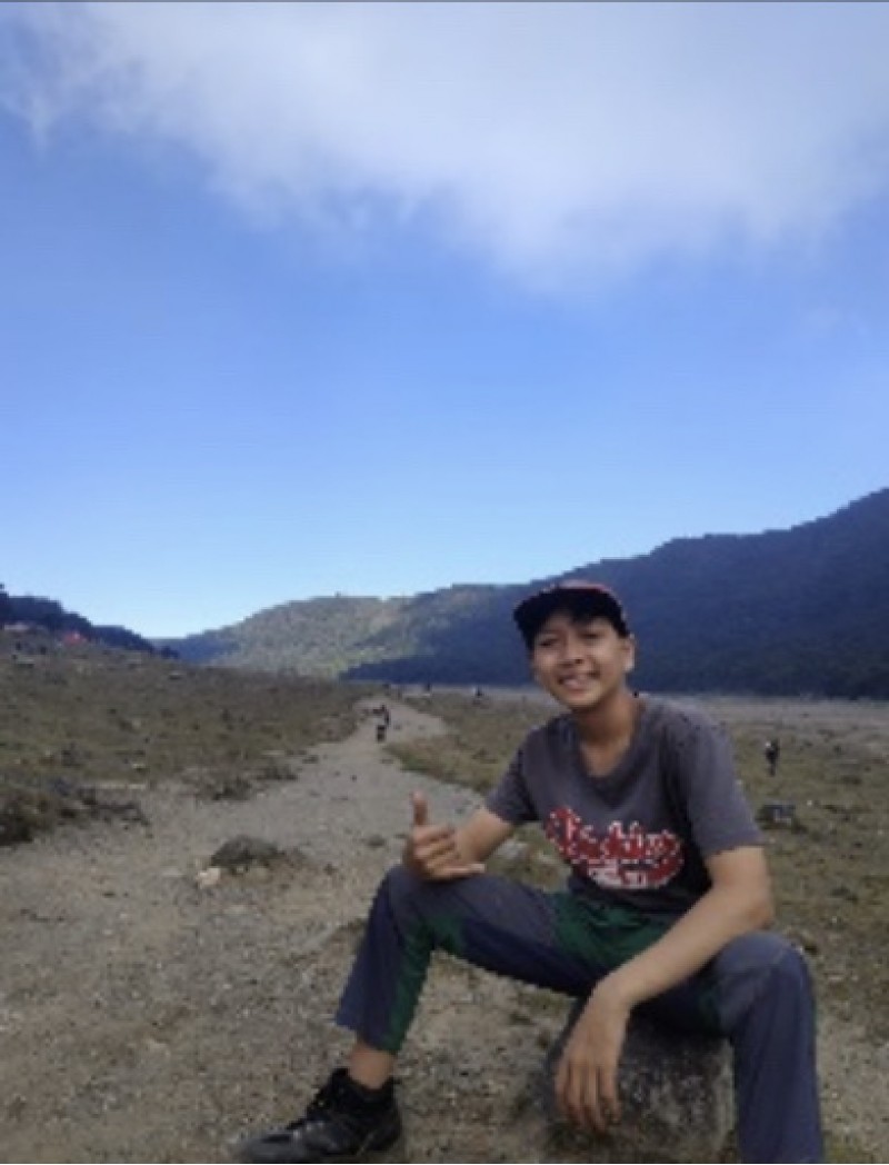 PENGALAMAN PERTAMA KETIKA MENDAKI GUNUNG